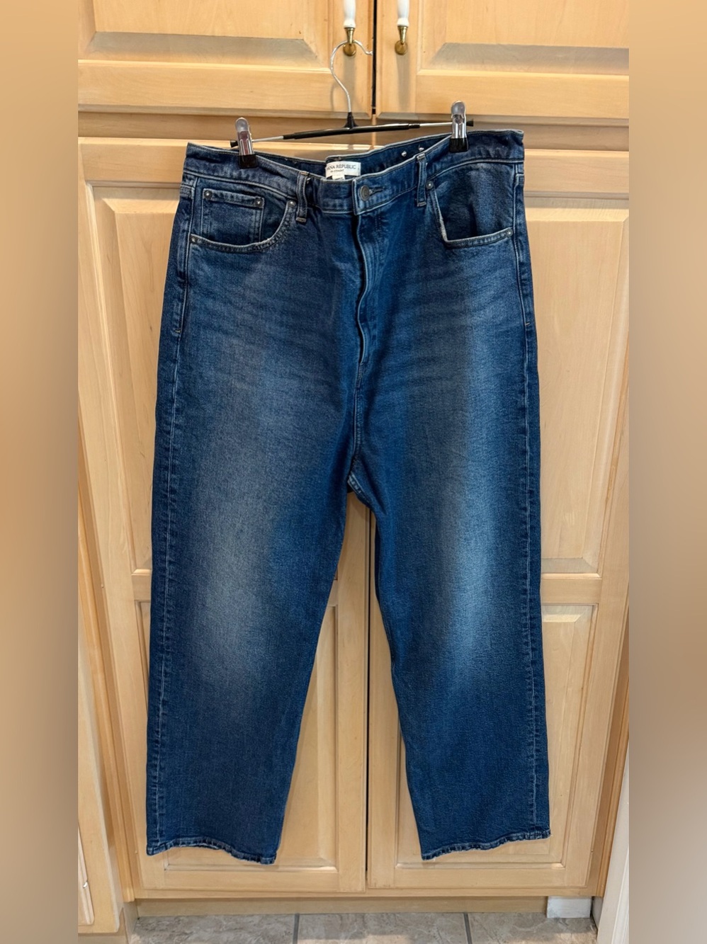 Banana Republic 90’s Blue High Rise Straight-Leg Jeans 35 / 18
